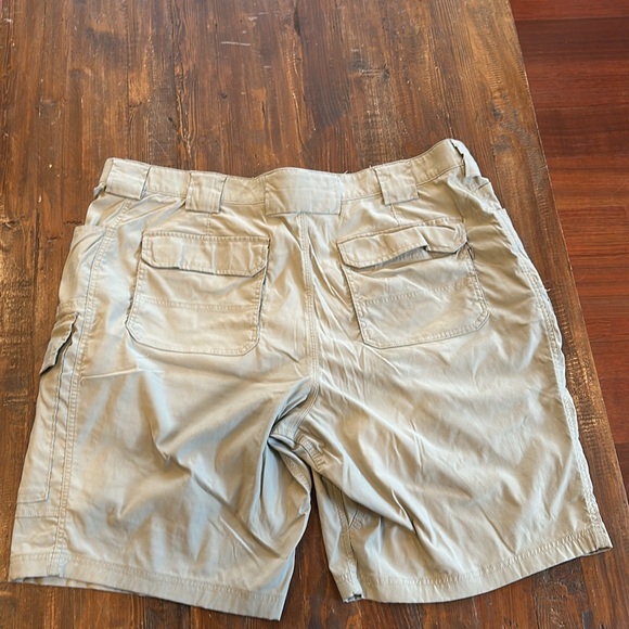duluth men’s shorts size 46 - Picture 3 of 3